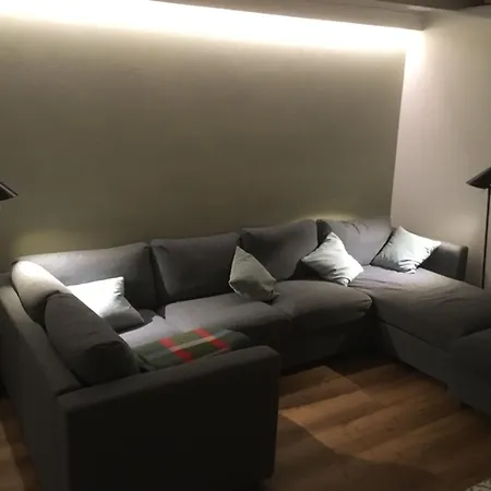 Kleines Schleihaus Lorenz Boren